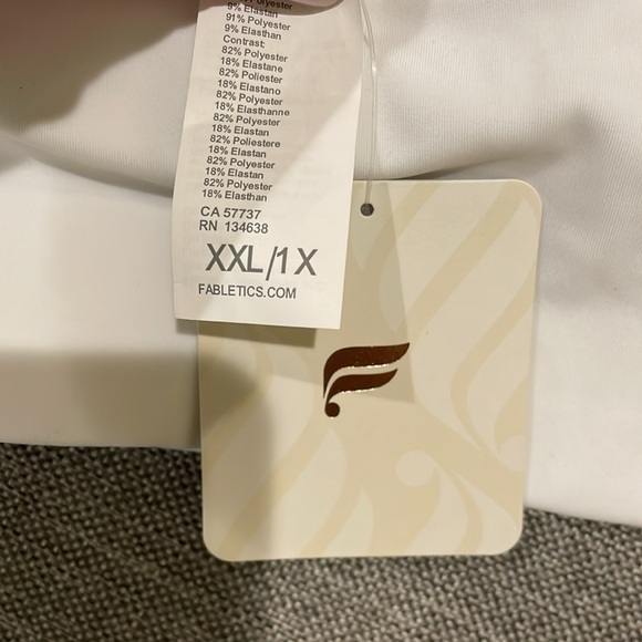 Fabletics White Workout Set - Picture 3 of 3